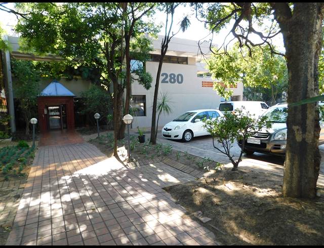 275M² OFFICE TO LET IN FERNDALE